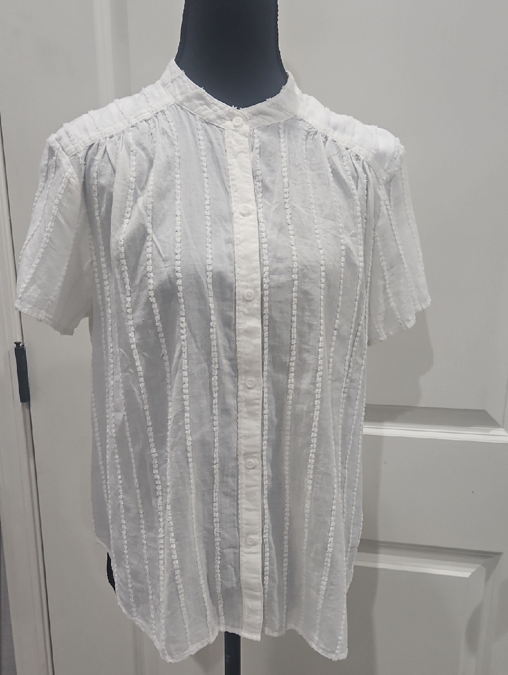 Bella Dahl-L.A. Classic White 100% Cotton Short-Sleeve Button-Down Shirt